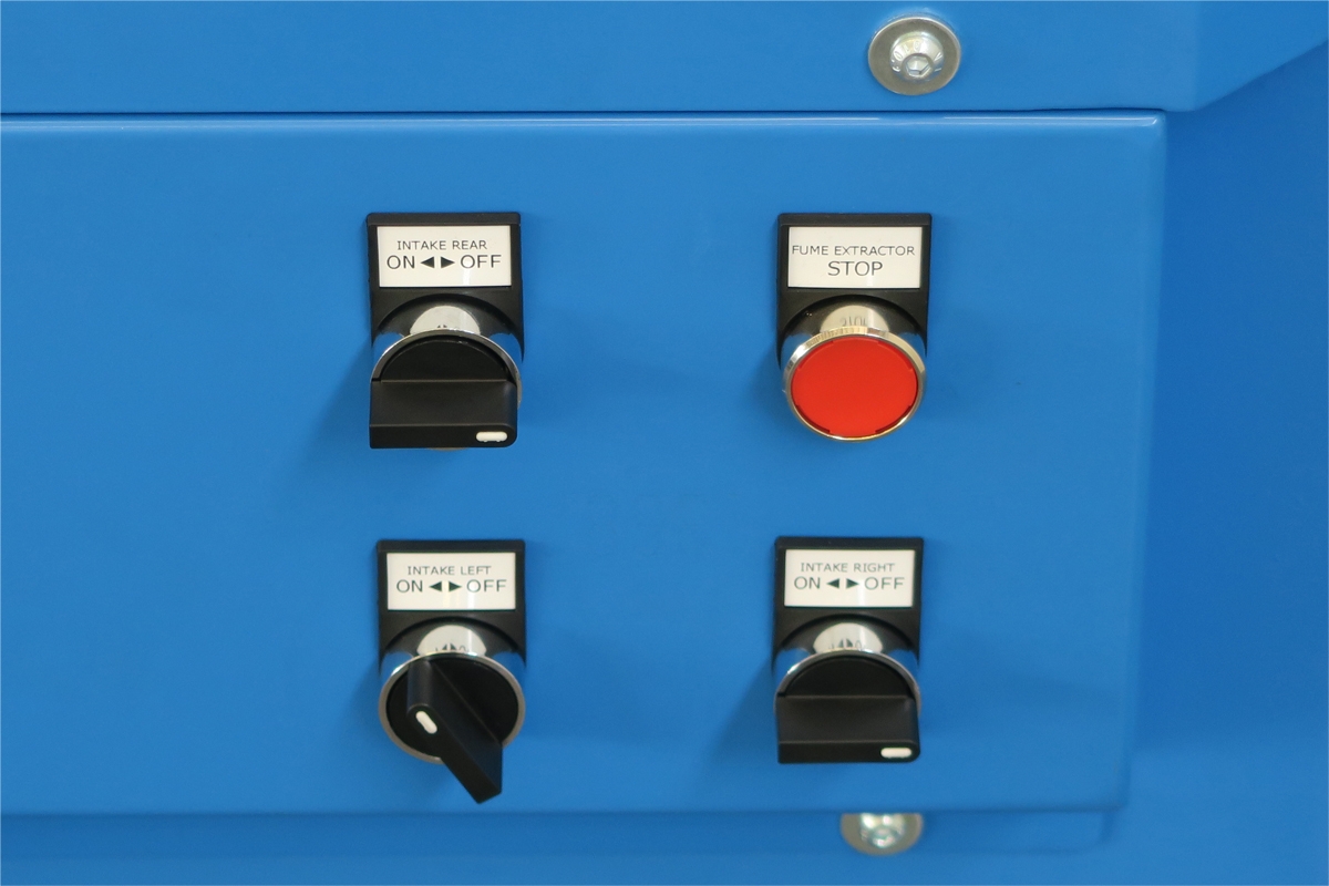 Selettore | Downdraft Benches and Booths