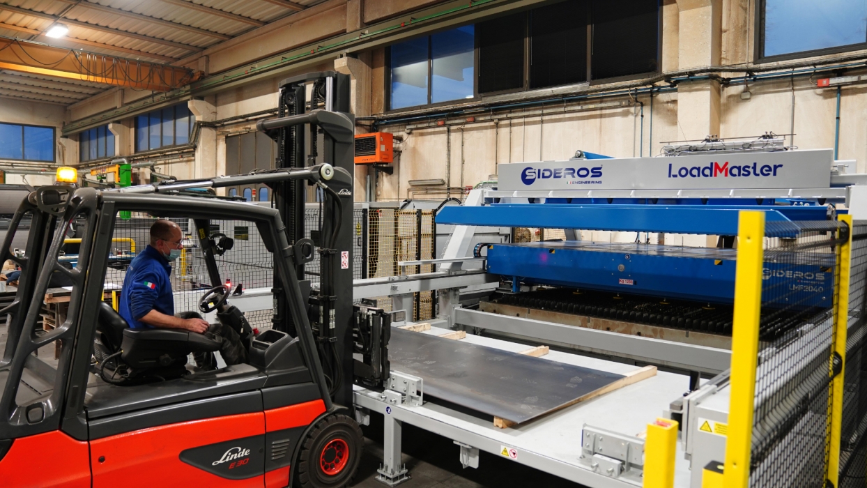 Automazione magazzino verticale loadmaster | Automated Load and Unload System for sheet metal