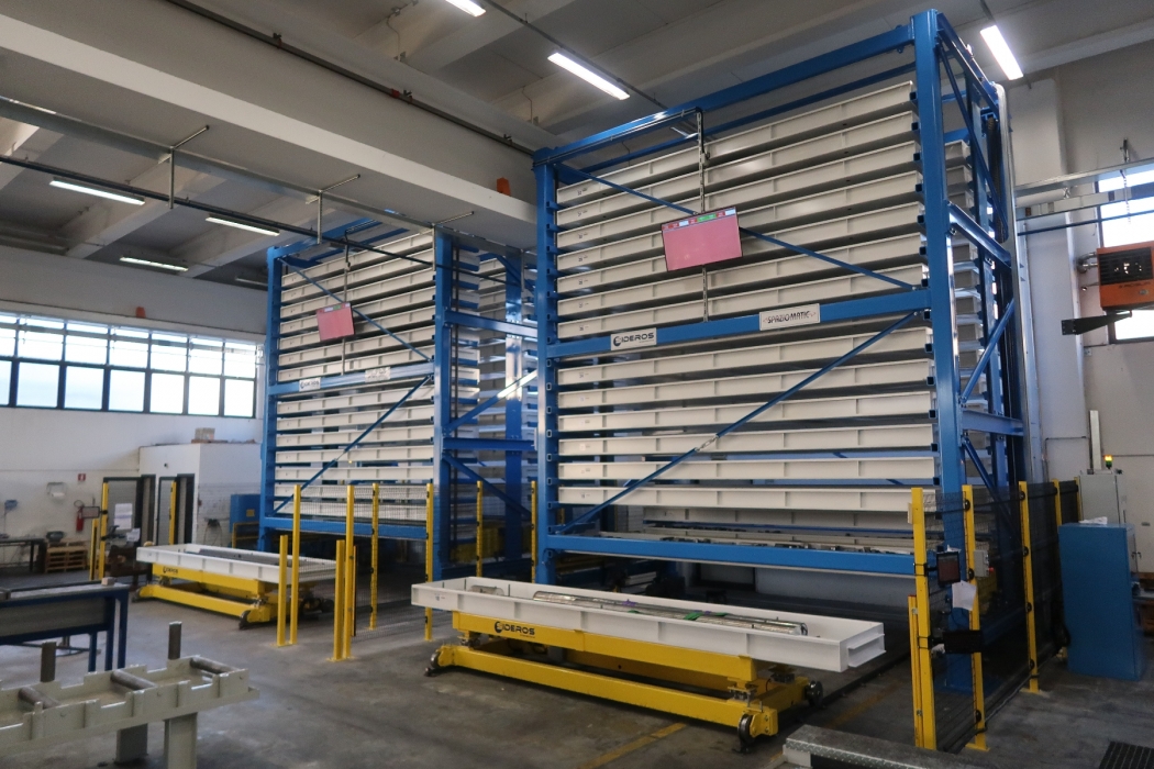 magazzino automatico per barre e tubi  5200x850  doppia torre 32 cassetti  spaziomatic  sideros engineering | Bars and Tubes Storage Systems